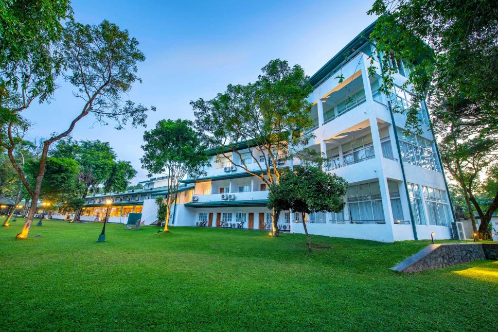 Hotel Sudu Araliya – Polonnaruwa